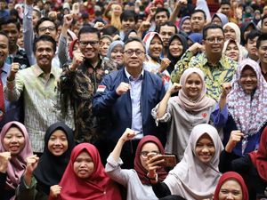 Di Padang, Zulkifli Hasan Bicara Keteladanan KH Agus Salim