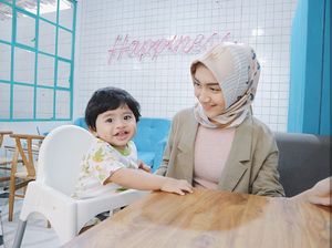 Dari Anak Masih Merangkak, Melody Prima Sudah Tanamkan Ajaran Salat