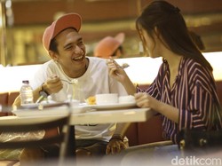 Intip! Adipati Dolken Cerita soal Film Teman Tapi Menikah