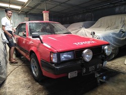 Ibu-ibu, Jangan Sewot Dulu Kalau Bapaknya Suka Mobil