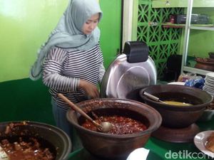 Mencicipi Brongkos Kambing Legendaris di Semarang Mencicipi Brongkos Kambing Legendaris di Semarang
