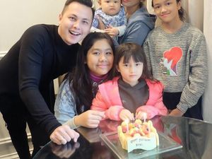 Sayang Keluarga, Begini Potret Andhika Pratama Kalau sedang Makan dengan Keluarga