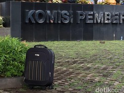 Koper Misterius di Depan KPK Milik Tamu yang Tertinggal