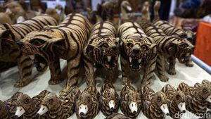 Ratusan UKM Pamer Produk di Telkom Craft Indonesia