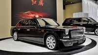 Pemimpin Negara yang Bangga Pakai Mobil Nasional