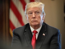 Trump Akan Jatuhkan Sanksi pada China, Perang Dagang Mengancam?