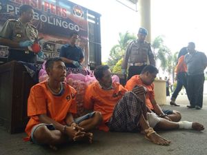 Demi Emas Istri, Alasan Bajing Loncat Rampok Truk di Probolinggo Demi Emas Istri, Alasan Bajing Loncat Rampok Truk di Probolinggo