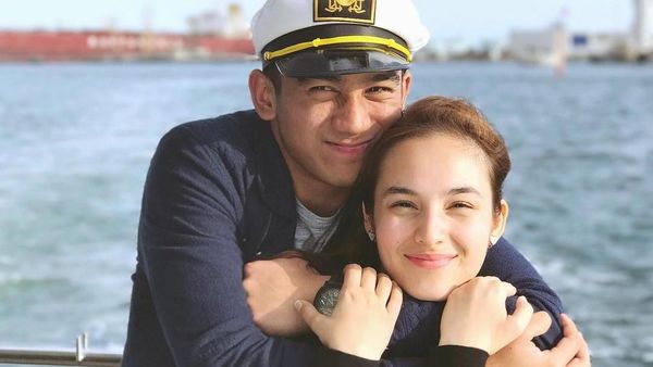 8 Inspirasi Quotes Cinta Chelsea Islan dan Daffa Wardhana, Super Romantis