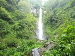 Wisata Coban Rais yang Mempesona Traveler dari Berbagai Daerah