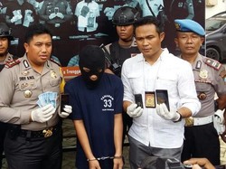 Muncikari Ini Diamankan, Tawarkan Prostitusi via Online