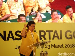 Golkar Sebut Ada Dukungan agar Airlangga Jadi Cawapres Jokowi Golkar Sebut Ada Dukungan agar Airlangga Jadi Cawapres Jokowi