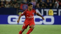 Karier Hatem Ben Arfa sempat menanjak bersama Nice, tapi kemudian anjlok setelah bergabung PSG. Winger 31 tahun ini akan berstatus bebas transfer pada Juni nanti. (Foto: Jeff Gross/Getty Images)