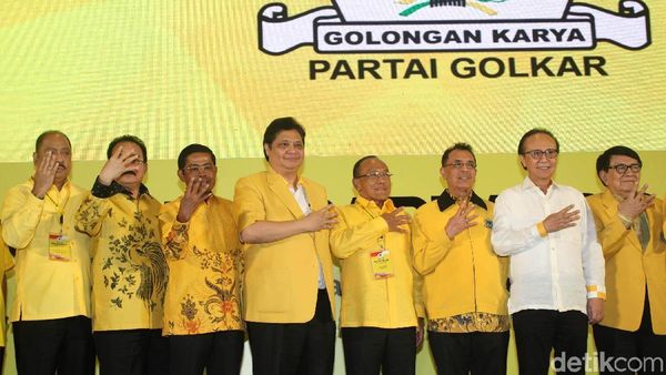 Foto: Mengitip Rakernas Golkar yang Bahas Opsi Duet Jokowi-Airlangga
