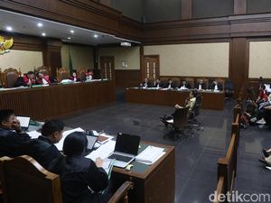 Setya Novanto Bantah Siapkan Rp 20 M untuk Suap KPK Setya Novanto Bantah Siapkan Rp 20 M untuk Suap KPK