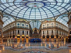 Menengok Kejayaan Eropa di Masa Lalu Melalui Bangunan Megah Ini