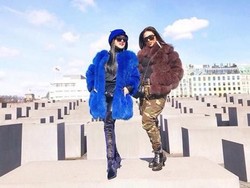 Pose Kontroversial Syahrini di Holocaust Juga Disorot Media Asing