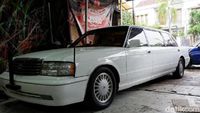 Toyota Crown Limusin