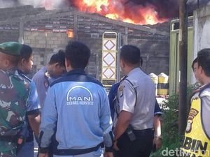 Tidak Ada Korban Jiwa Akibat Kebakaran Pabrik di Tangerang