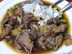 Akhir Pekan, Waktunya Jajan Tahu Campur Lamongan