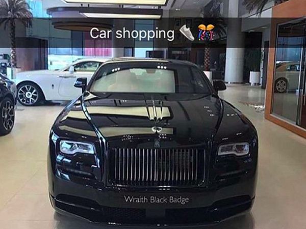 Gaya Tengil Remaja Kaya Pamer Harta di Instagram