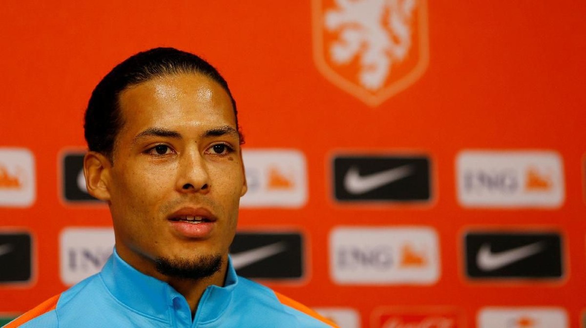 Virgil van Dijk ditunjuk sebagai kapten baru timnas Belanda (Foto: Michael Kooren/Reuters)