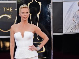 7 Gaun Termahal di Dunia, Harganya Setara Beli Pesawat Terbang