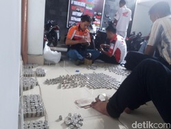 Tren Beli Motor dan Mobil Pakai Uang Receh