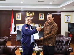 Lapor SPT, Ketua MPR Ajak Pejabat Publik Taat Pajak