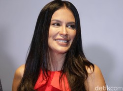 Sophia Latjuba Nikmati Kesendirian Pasca Putus dari Ariel NOAH