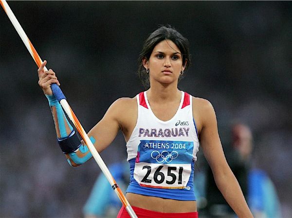 Foto: Cantiknya Leryn Franco, Mantan Atlet Lempar Lembing Bertubuh Seksi