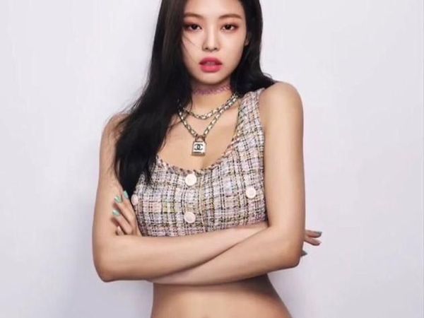 Pose Jennie BlackPink Saat Flying Yoga, Tubuh Rampingnya Bikin Iri!