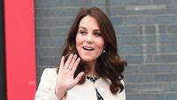 10 Gaya Stylish nan Menawan Kate Middleton Saat Hamil Anak Ketiga