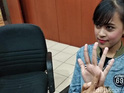 Aksi David Pasang Cincin Horor Bikin SPG Ini Dag-dig-dug