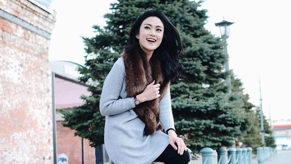 9 Gaya Cantik Ketrin Agustine, Model dan Presenter yang Buat Pria Tergila-gila