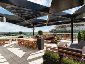 Foto: Hotel-hotel Terbaik Dekat Stadion Top Dunia