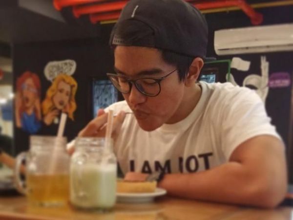 Jualan Nugget Pisang, Kaesang Pangarep Juga Sering Pose dengan Makanan
