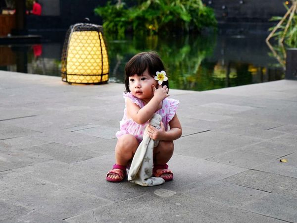 Aih! Gayamu Menggemaskan Banget, Nak