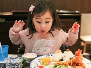 Ekspresi Lucu Bocah Filipina Ini Bikin Gemas Maksimal