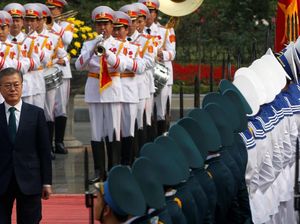 Foto: Sambutan Meriah untuk Presiden Korsel di Hanoi