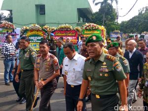 Lepas Sambut Pangdam Jaya, Anies: Soldier Never Retire Lepas Sambut Pangdam Jaya, Anies: Soldier Never Retire