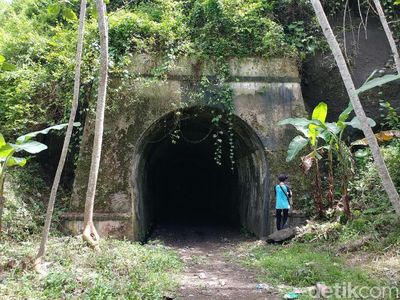 Foto: Mitos Pesugihan di Terowongan Wilhelmina