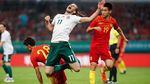 Foto: Bale Pecahkan Rekor Rush di China