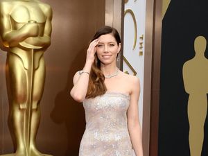 Cerita Jessica Biel Soal Persalinan Caesarnya yang Tak Terencana
