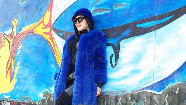 Gaya Mewah Syahrini Saat Liburan di Berlin, Pakai Tas Rp 24 Juta