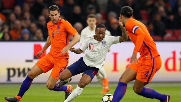 Setelah gagal lolos ke Piala Dunia 2018, timnas Belanda coba menyusun ulang kekuatan untuk kembali bangkit.