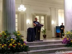 Anies: Jakarta Hemat Rp 249 Juta dari Earth Hour 2018 Anies: Jakarta Hemat Rp 249 Juta dari Earth Hour 2018