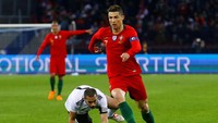Mesir tampak akan meraih kemenangan karena keunggulannya bertahan sampai menit-menit akhir. Namun, Ronaldo memupuskan harapan itu. (Foto: Arnd Wiegmann/Reuters)