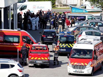 Foto: Suasana Usai Penyandera di Supermarket Prancis Ditembak Mati