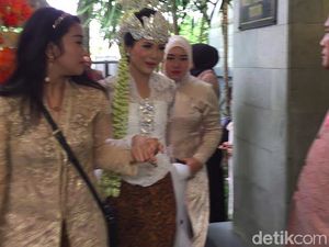 Jelang Ijab Kabul, Poppy Sovia: Ternyata Kondenya Berat Juga Jelang Ijab Kabul, Poppy Sovia: Ternyata Kondenya Berat Juga