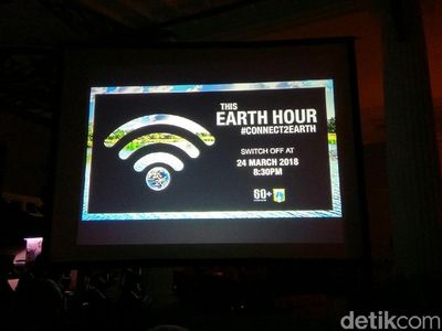 Potret Kawasan Bundaran HI-Monas Gelap Saat Earth Hour